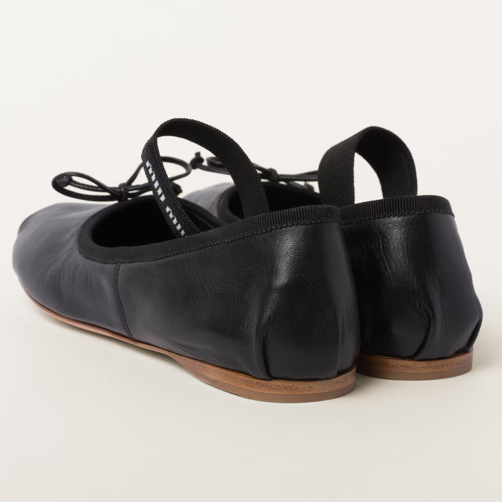 Leather ballerinas