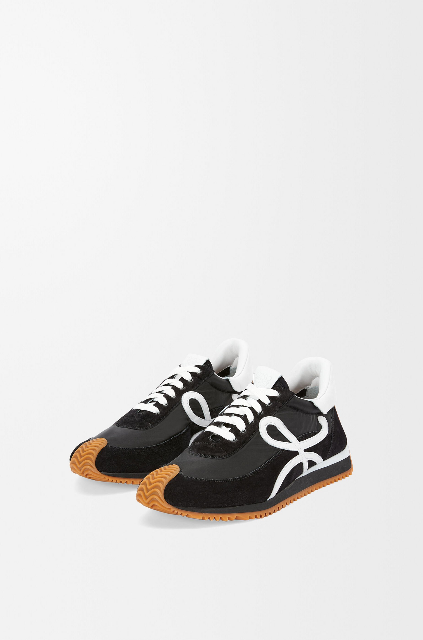 Flow Runner in nylon and suede